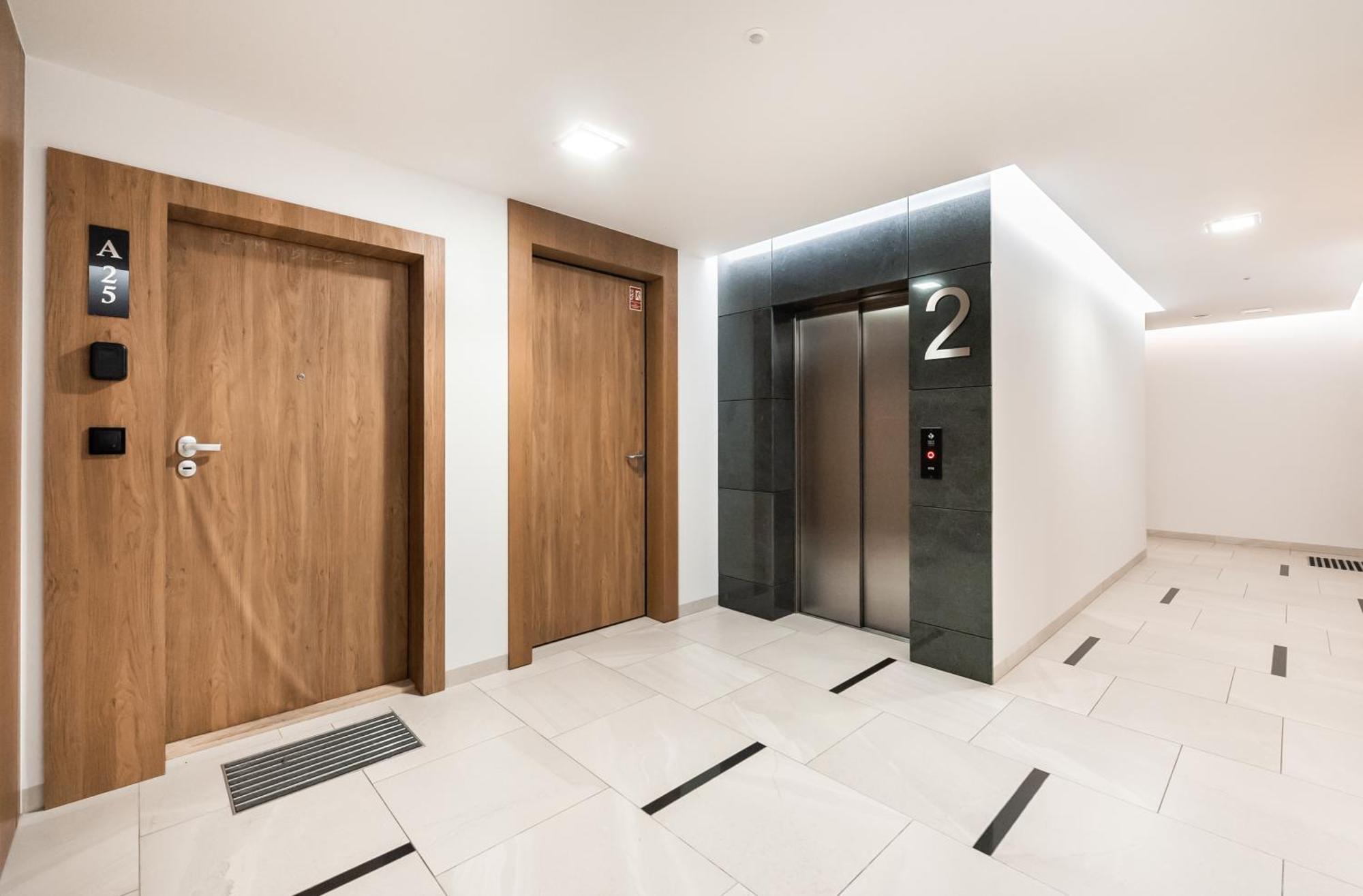 Solec Cristal Home Apartment ワルシャワ エクステリア 写真