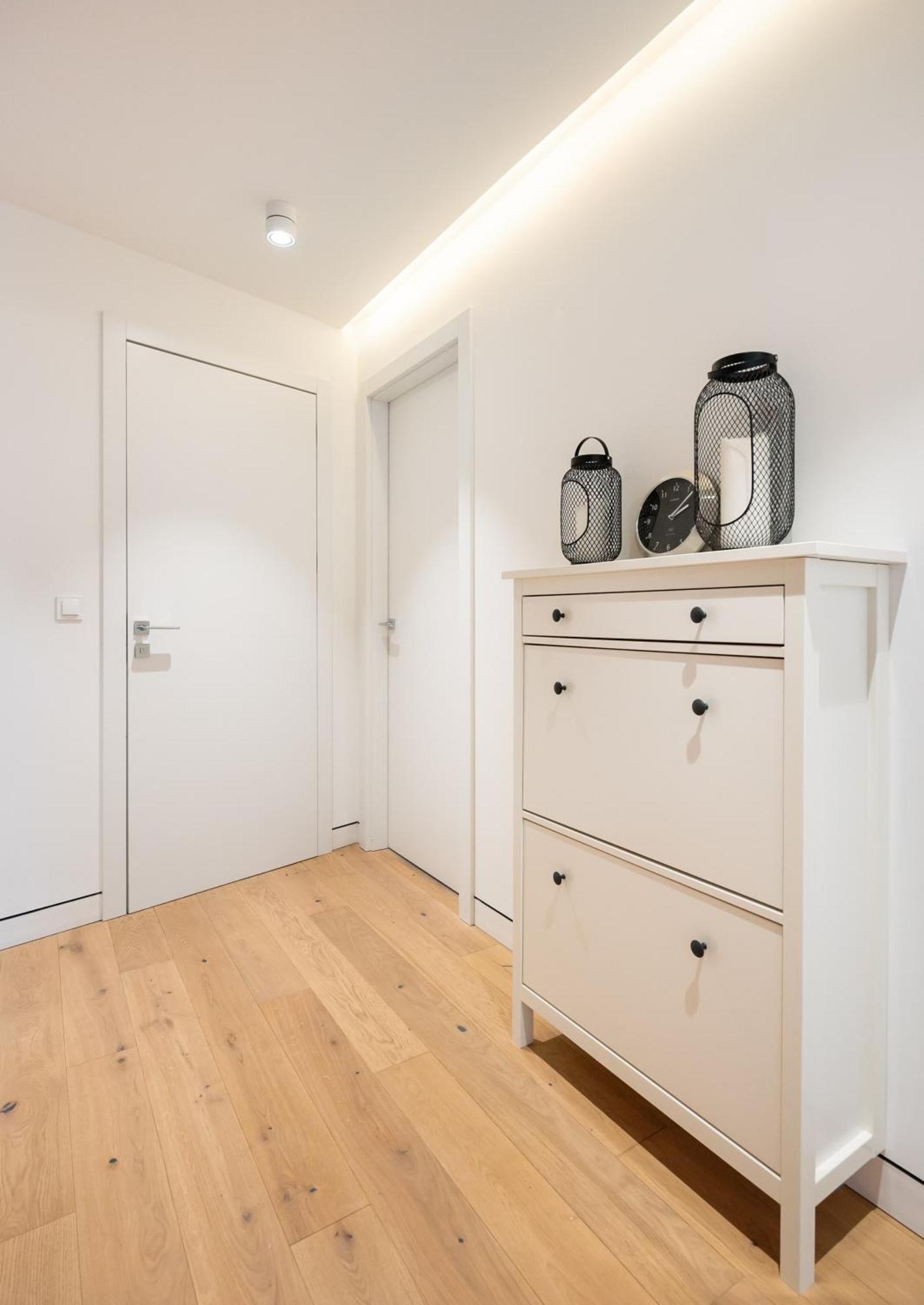Solec Cristal Home Apartment ワルシャワ エクステリア 写真